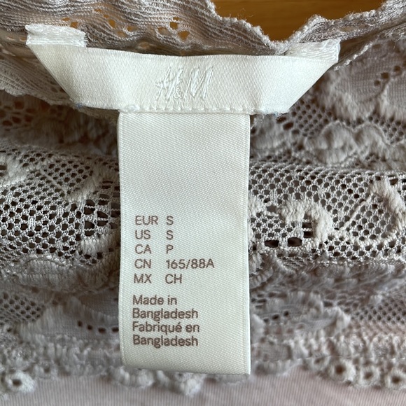 H&M cream lace blouse - Picture 4 of 5